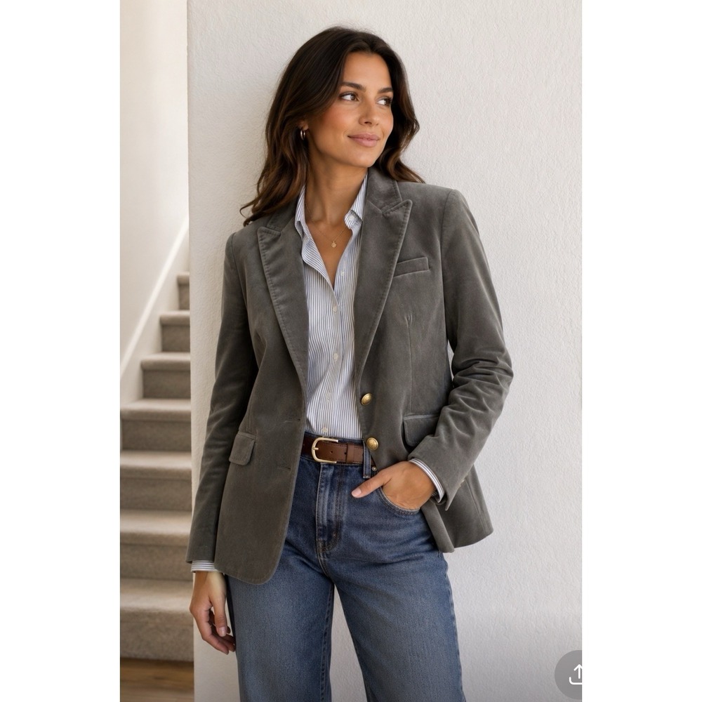 J Crew Women's Heritage Tailored Velvet Blazer Peak Lapel Gold Buttons Gray Sz 8